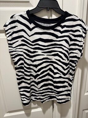 LOFT Black and White Zebra Print Crop Top